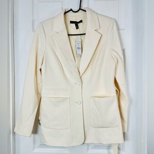 NWT White House black market cream Double-Pocket Belted Blazer size 6